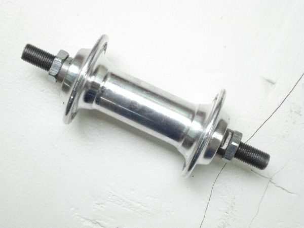 Nabe vorne 36 Loch Schraubachse alu poliert